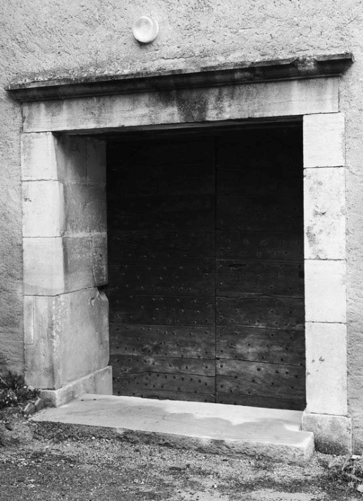 Portail antérieur. © Michel Thierry / Région Bourgogne-Franche-Comté, Inventaire du patrimoine - 1979