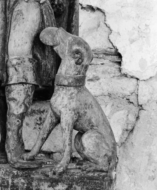 Détail du chien. © Michel Rosso / Région Bourgogne-Franche-Comté, Inventaire du patrimoine - 1979