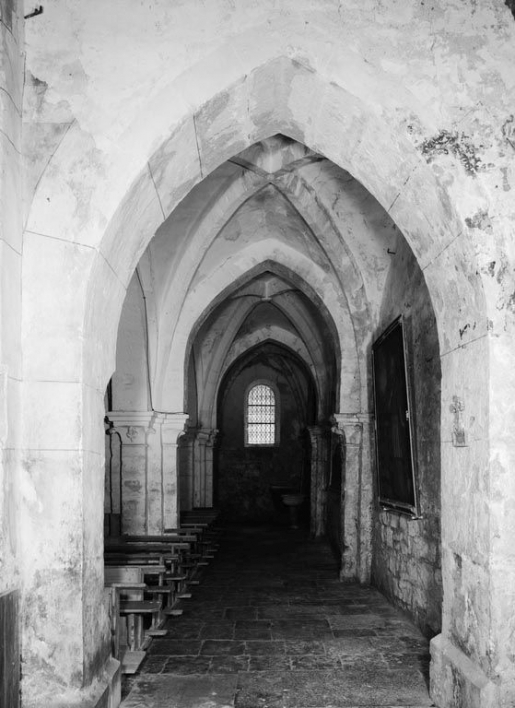Bas-côté gauche, vue prise depuis l'autel latéral gauche. © Jean-Luc Duthu / Région Bourgogne-Franche-Comté, Inventaire du patrimoine - 1979