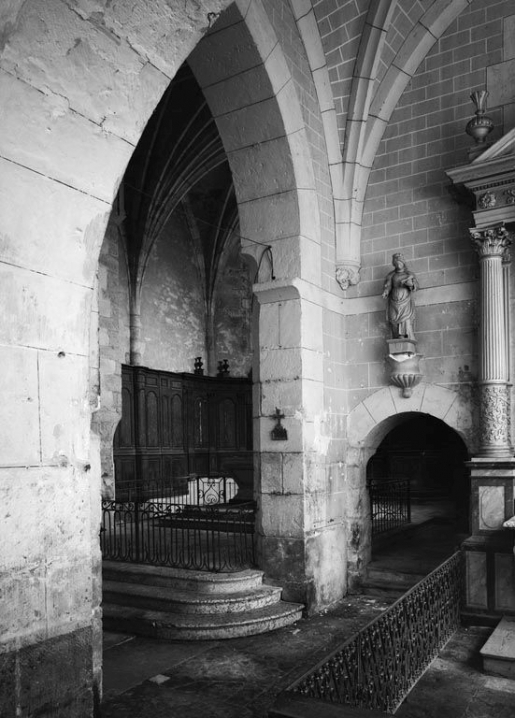 Arcade latérale droite du choeur, vue prise du bas-côté droit. © Jean-Luc Duthu / Région Bourgogne-Franche-Comté, Inventaire du patrimoine - 1979