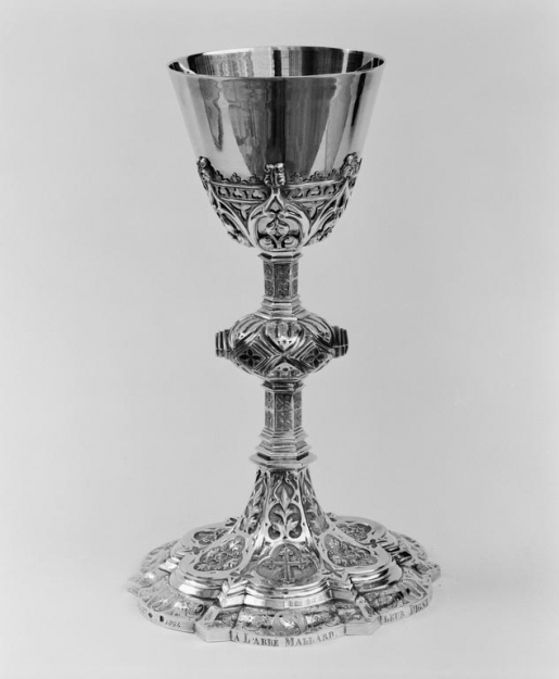Vue d'ensemble du calice. © Jean-Luc Duthu / Région Bourgogne-Franche-Comté, Inventaire du patrimoine - 1979