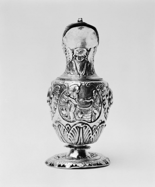 Vue de face de la burette A. © Michel Thierry / Région Bourgogne-Franche-Comté, Inventaire du patrimoine - 1979