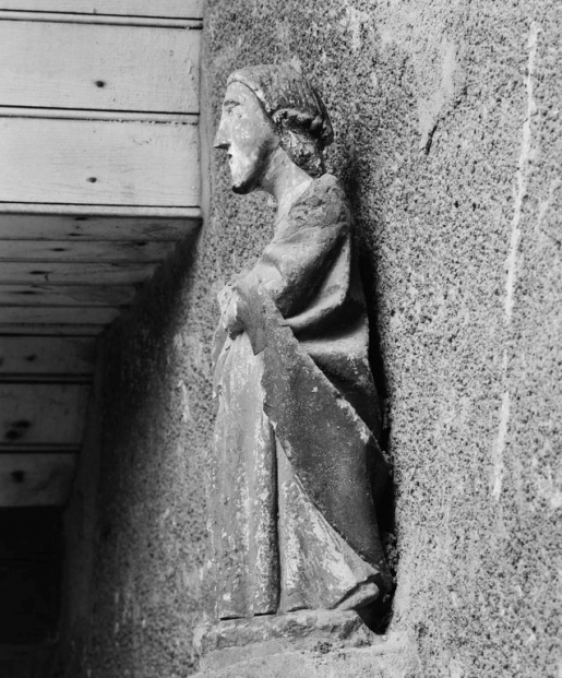 Vue du profil gauche. © Michel Thierry / Région Bourgogne-Franche-Comté, Inventaire du patrimoine - 1979