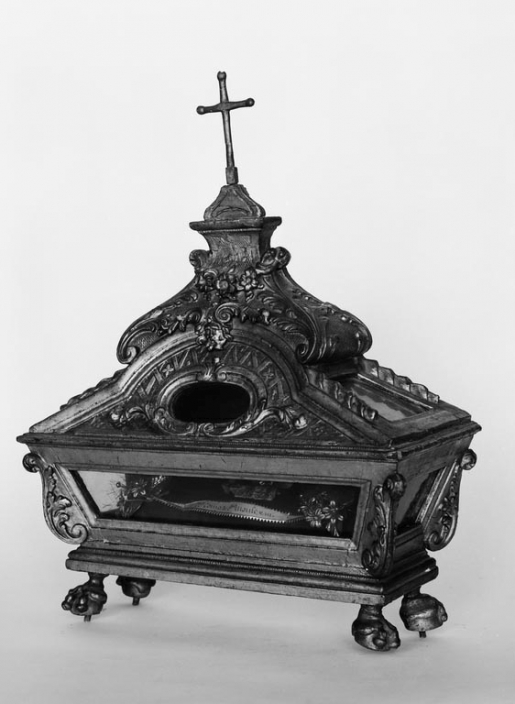 Reliquaire de 3/4. © Michel Thierry / Région Bourgogne-Franche-Comté, Inventaire du patrimoine - 1979