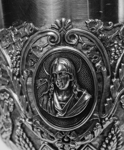 Détail d'un médaillon de la fausse-coupe. © Michel Rosso / Région Bourgogne-Franche-Comté, Inventaire du patrimoine - 1979