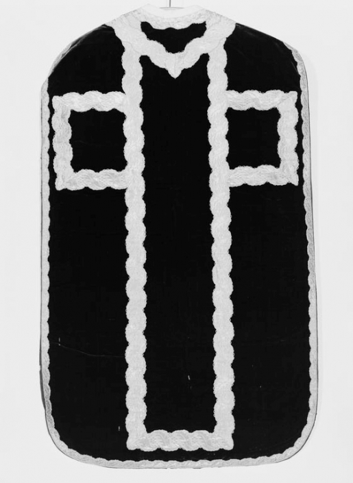 Chasuble, vue d'ensemble. © Michel Thierry / Région Bourgogne-Franche-Comté, Inventaire du patrimoine - 1979