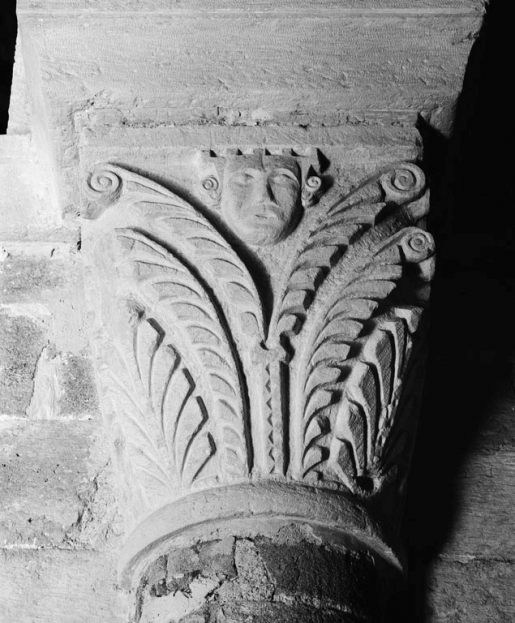 Chapiteau n°25. © Michel Rosso / Région Bourgogne-Franche-Comté, Inventaire du patrimoine - 1980