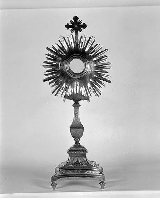  ostensoir © Michel Rosso / Région Bourgogne-Franche-Comté, Inventaire du patrimoine - 1983