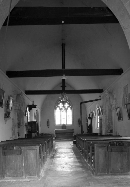 Vue intérieure prise depuis l'entrée © Michel Thierry / Région Bourgogne-Franche-Comté, Inventaire du patrimoine - 1985