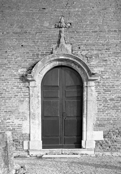 Portail © Jean-Luc Duthu / Région Bourgogne-Franche-Comté, Inventaire du patrimoine - 1985