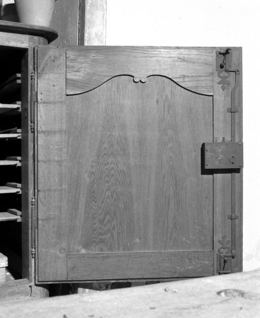 Revers d'un battant © Michel Thierry / Région Bourgogne-Franche-Comté, Inventaire du patrimoine - 1985