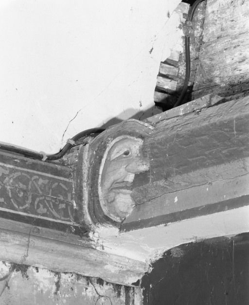 Charpente de la nef, extrémité du 5ème entrait © Jean-Luc Duthu / Région Bourgogne-Franche-Comté, Inventaire du patrimoine - 1985