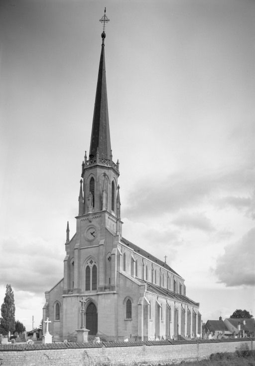Elévations antérieure et droite © Michel Thierry / Région Bourgogne-Franche-Comté, Inventaire du patrimoine - 1985