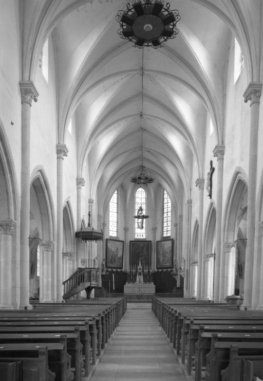 Vue intérieure prise de l'entrée © Michel Thierry / Région Bourgogne-Franche-Comté, Inventaire du patrimoine - 1985