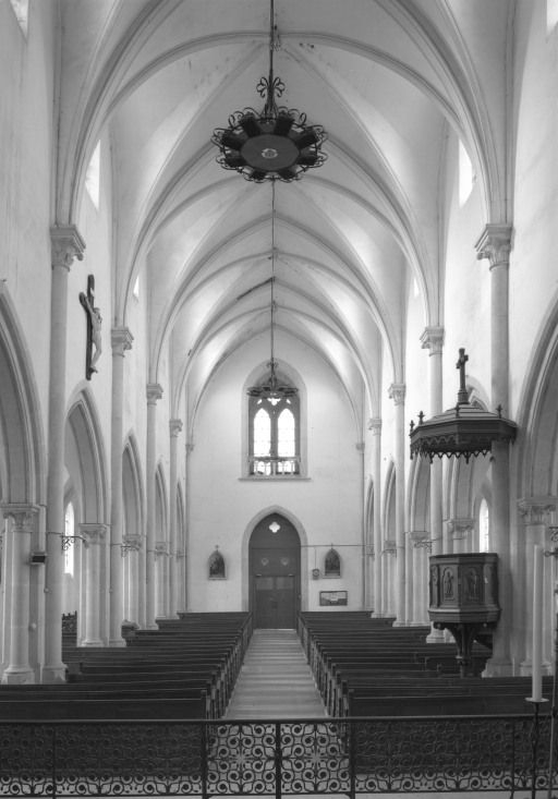 Vue intérieure prise de du choeur © Michel Thierry / Région Bourgogne-Franche-Comté, Inventaire du patrimoine - 1985