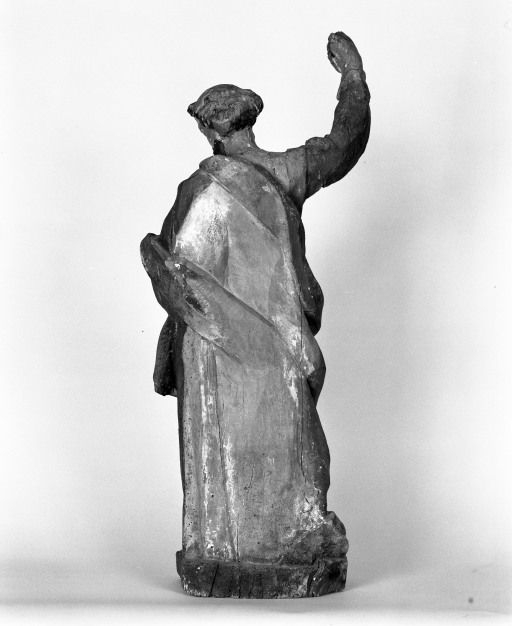 Saint Pierre, vue de dos © Jean-Luc Duthu / Région Bourgogne-Franche-Comté, Inventaire du patrimoine - 1985