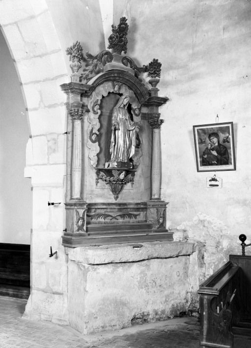 Retable gauche © Michel Thierry / Région Bourgogne-Franche-Comté, Inventaire du patrimoine - 1985
