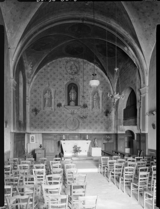 Vue intérieure de la chapelle. © Michel Rosso / Région Bourgogne-Franche-Comté, Inventaire du patrimoine - 1985