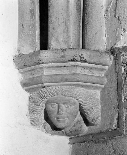 Première chapelle droite, culot antérieur gauche © Jean-Luc Duthu / Région Bourgogne-Franche-Comté, Inventaire du patrimoine - 1986