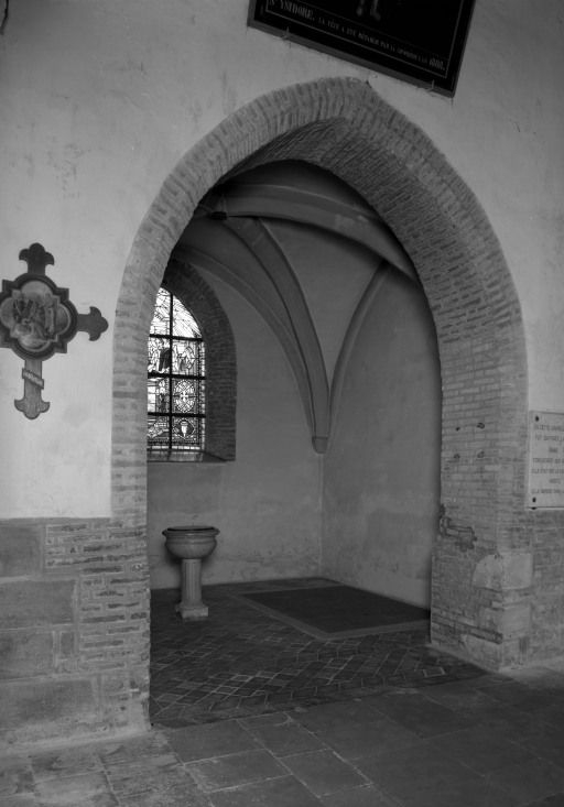 Première chapelle gauche © Michel Thierry / Région Bourgogne-Franche-Comté, Inventaire du patrimoine - 1986