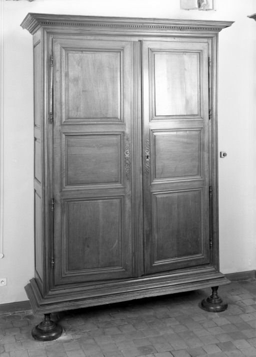 Armoire B © Jean-Luc Duthu / Région Bourgogne-Franche-Comté, Inventaire du patrimoine - 1987