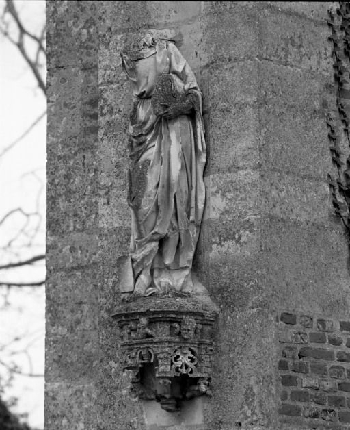Saint Philippe. © Jean-Luc Duthu / Région Bourgogne-Franche-Comté, Inventaire du patrimoine - 1987 Saint Philippe. © Jean-Luc Duthu / Région Bourgogne-Franche-Comté, Inventaire du patrimoine - 1987