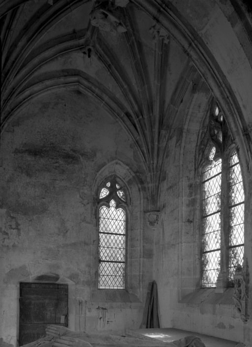 Chapelle de l'ancien château : chapelle gauche. © Michel Thierry / Région Bourgogne-Franche-Comté, Inventaire du patrimoine - 1987