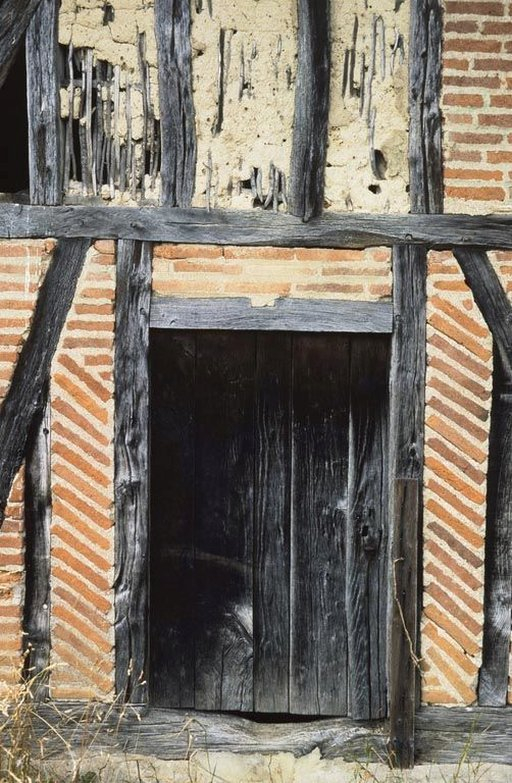 ferme © Michel Rosso / Région Bourgogne-Franche-Comté, Inventaire du patrimoine - 1988  ferme © Michel Rosso / Région Bourgogne-Franche-Comté, Inventaire du patrimoine - 1988