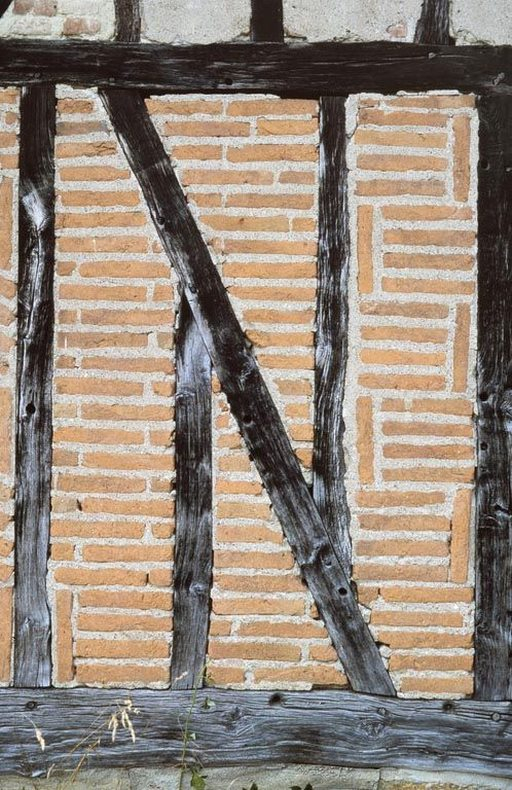 ferme © Michel Rosso / Région Bourgogne-Franche-Comté, Inventaire du patrimoine - 1988  ferme © Michel Rosso / Région Bourgogne-Franche-Comté, Inventaire du patrimoine - 1988