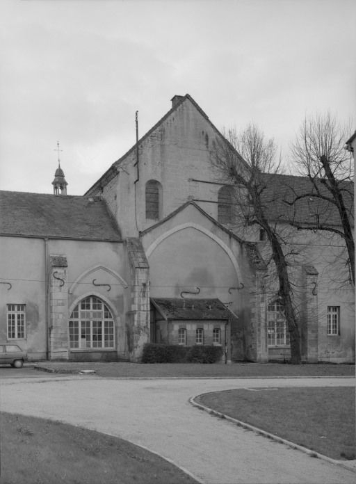 Eglise : chevet. © Jean-Luc Duthu / Région Bourgogne-Franche-Comté, Inventaire du patrimoine - 1992