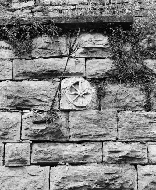 fortification d'agglomération © Jean-Luc Duthu / Région Bourgogne-Franche-Comté, Inventaire du patrimoine - 1993  fortification d'agglomération © Jean-Luc Duthu / Région Bourgogne-Franche-Comté, Inventaire du patrimoine - 1993