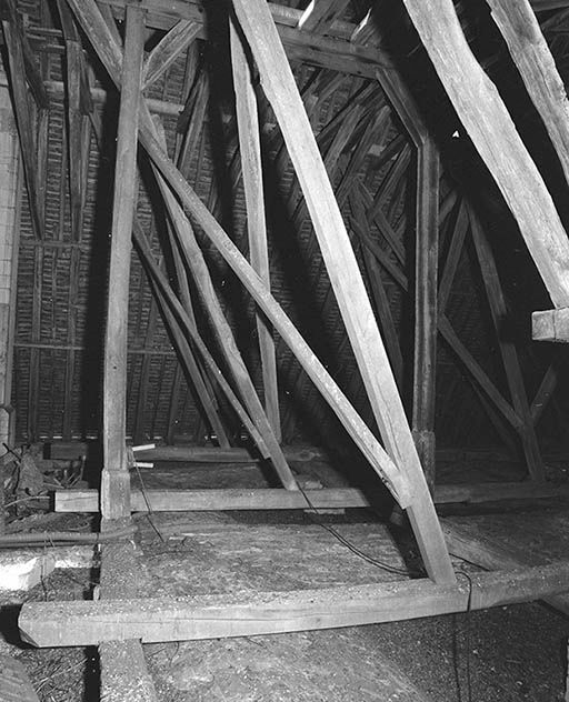 Comble de la nef : partie antérieure de la charpente. © Jean-Luc Duthu / Région Bourgogne-Franche-Comté, Inventaire du patrimoine - 1995