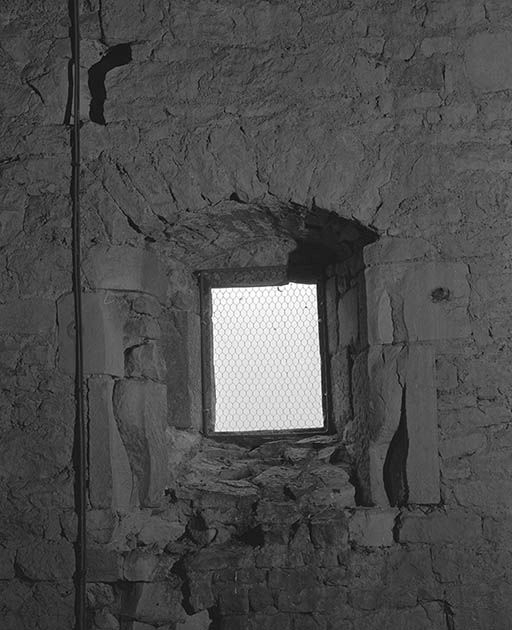 Clocher, 2e niveau : fenêtre antérieure. © Jean-Luc Duthu / Région Bourgogne-Franche-Comté, Inventaire du patrimoine - 1995