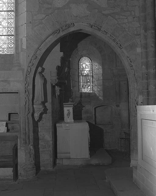 Choeur, arcade droite. © Jean-Luc Duthu / Région Bourgogne-Franche-Comté, Inventaire du patrimoine - 1995