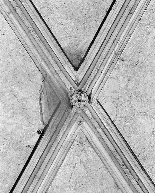 Collatéral droit, 3e travée : clef de voûte. © Jean-Luc Duthu / Région Bourgogne-Franche-Comté, Inventaire du patrimoine - 1995