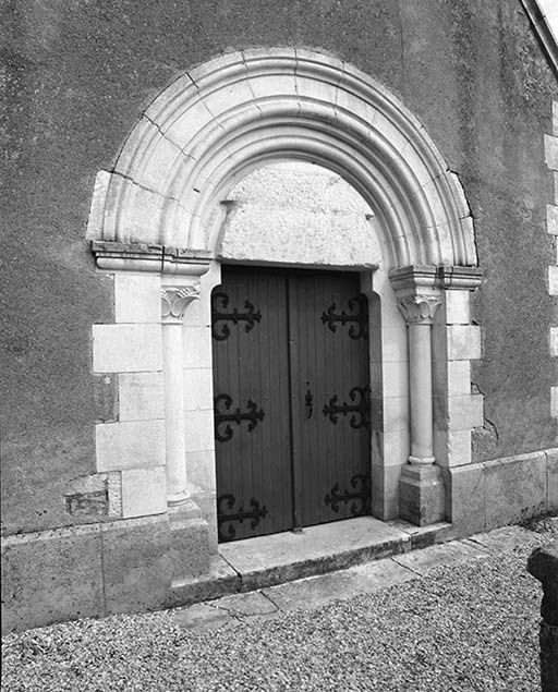 Portail © Jean-Luc Duthu / Région Bourgogne-Franche-Comté, Inventaire du patrimoine - 1995
