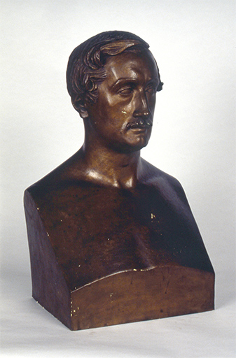  buste © Jean-Luc Duthu / Région Bourgogne-Franche-Comté, Inventaire du patrimoine - 1995