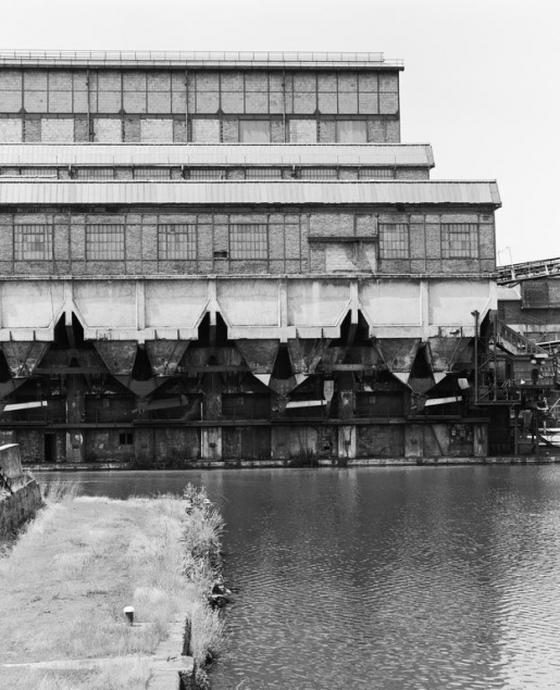 Au premier plan, port et trémies de chargement des péniches. © Jean-Luc Duthu / Région Bourgogne-Franche-Comté, Inventaire du patrimoine - 1996