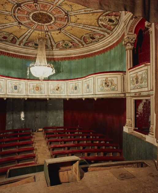 théâtre © Michel Rosso / Région Bourgogne-Franche-Comté, Inventaire du patrimoine - 1996