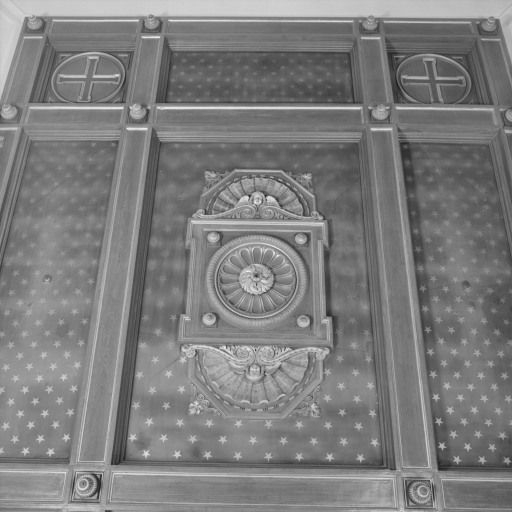 Intérieur de la chapelle : plafond à caissons. © Michel Thierry / Région Bourgogne-Franche-Comté, Inventaire du patrimoine - 1997