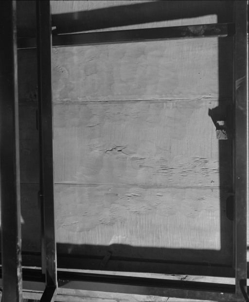 Détail du revers : traces d'outils. © Michel Thierry / Région Bourgogne-Franche-Comté, Inventaire du patrimoine - 1997