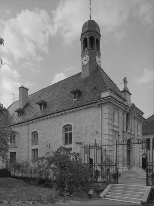 Elévations antérieure et gauche de la salle Saint-Laurent. © Michel Thierry / Région Bourgogne-Franche-Comté, Inventaire du patrimoine - 1998