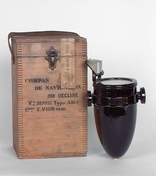  instrument de mesure des angles pour le repérage des points cardinaux © Michel Thierry / Région Bourgogne-Franche-Comté, Inventaire du patrimoine - 2000