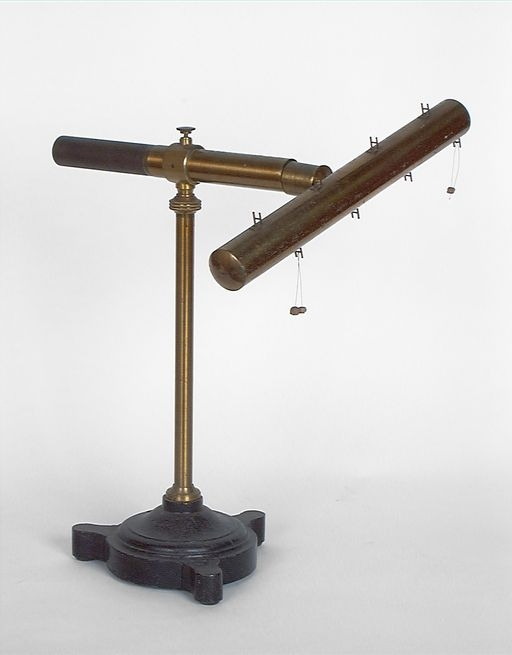  instrument de démonstration en électrostatique © Michel Thierry / Région Bourgogne-Franche-Comté, Inventaire du patrimoine - 2000