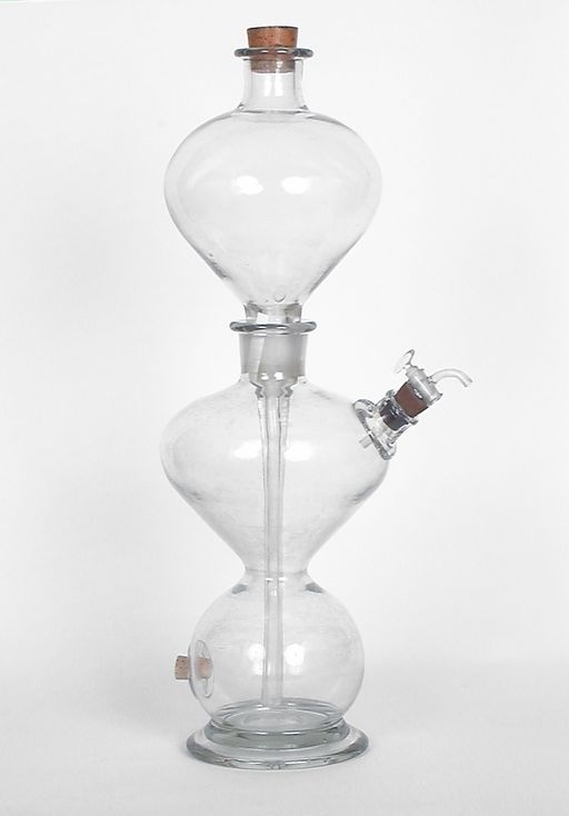  instrument de préparation © Michel Thierry / Région Bourgogne-Franche-Comté, Inventaire du patrimoine - 2000