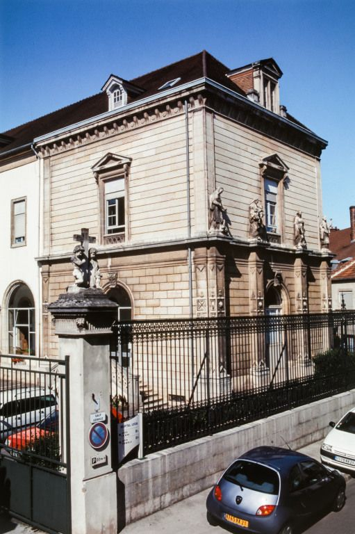 Pavillon de l'aile droite. © Jean-Luc Duthu / Région Bourgogne-Franche-Comté, Inventaire du patrimoine - 2001