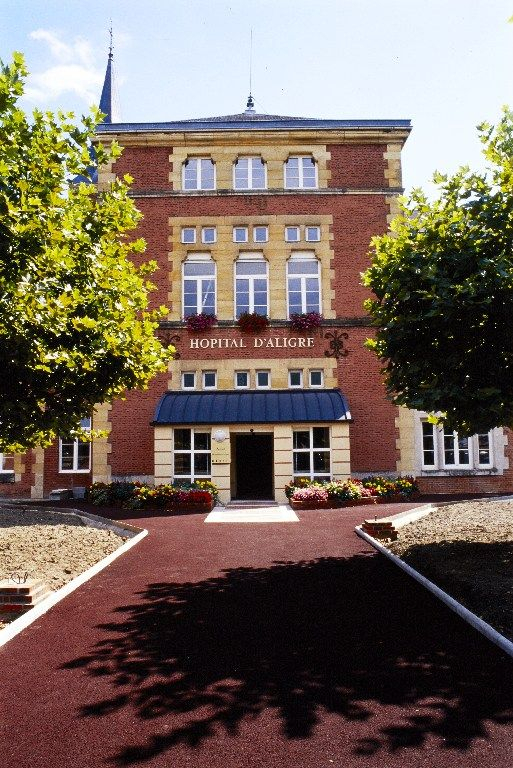  hôpital © Jean-Luc Duthu / Région Bourgogne-Franche-Comté, Inventaire du patrimoine - 2001