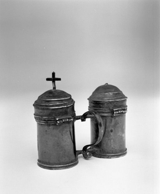 Vue d'ensemble côté anse et charnières © Michel Rosso / Région Bourgogne-Franche-Comté, Inventaire du patrimoine - 2001