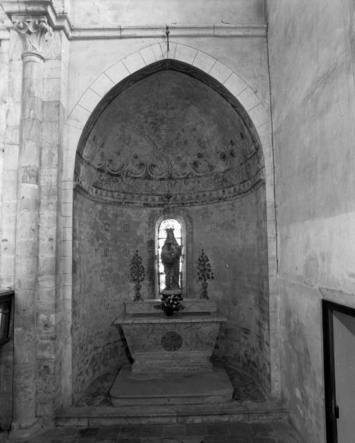 Absidiole du bas-côté droit. © Michel Rosso / Région Bourgogne-Franche-Comté, Inventaire du patrimoine - 2001