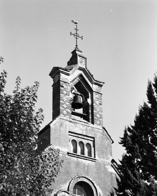 Clocher-mur. © Michel Rosso / Région Bourgogne-Franche-Comté, Inventaire du patrimoine - 2001